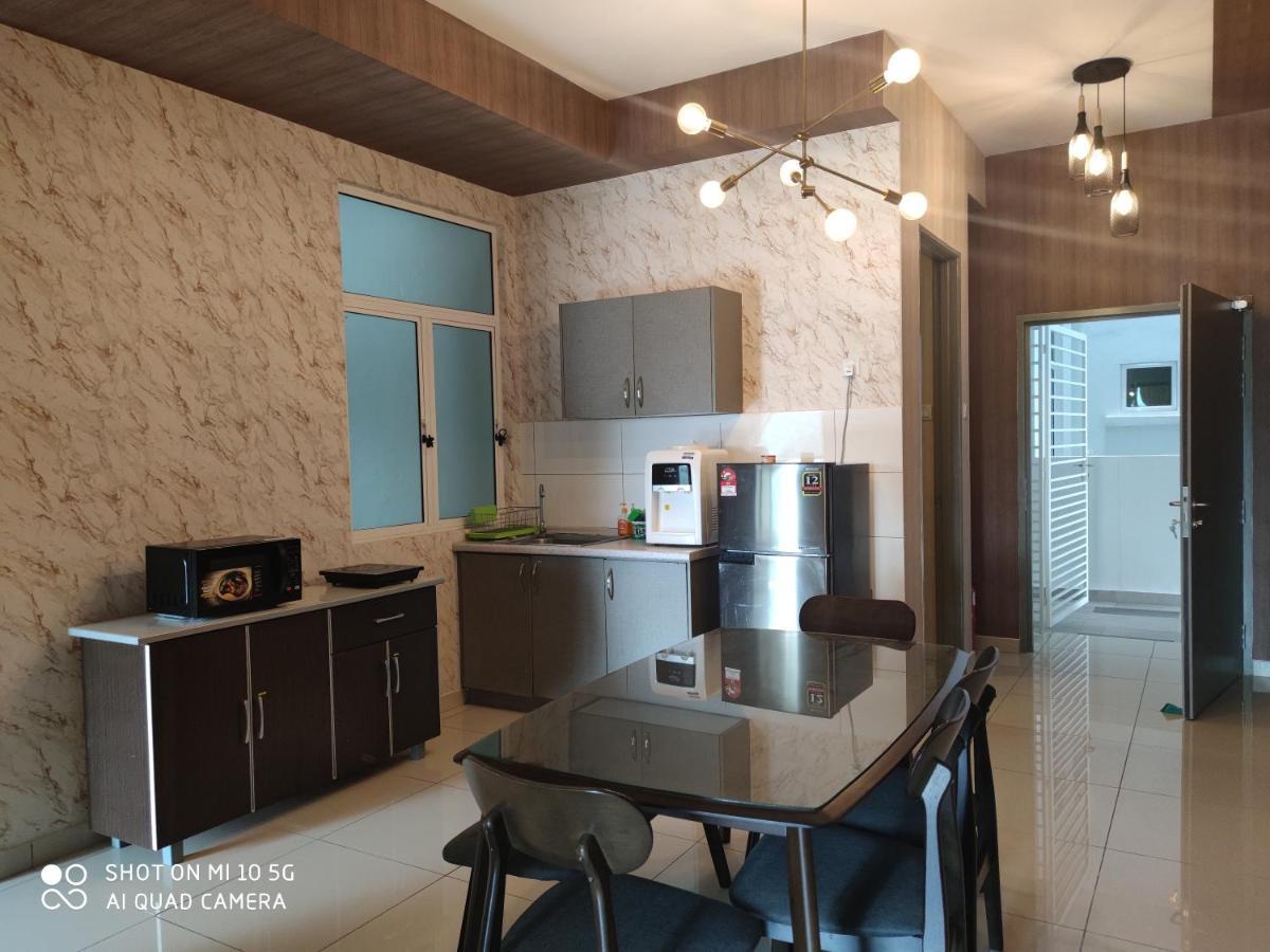 Bangi Gateway Service Apartment Kampong Sungai Ramal Dalam Екстериор снимка